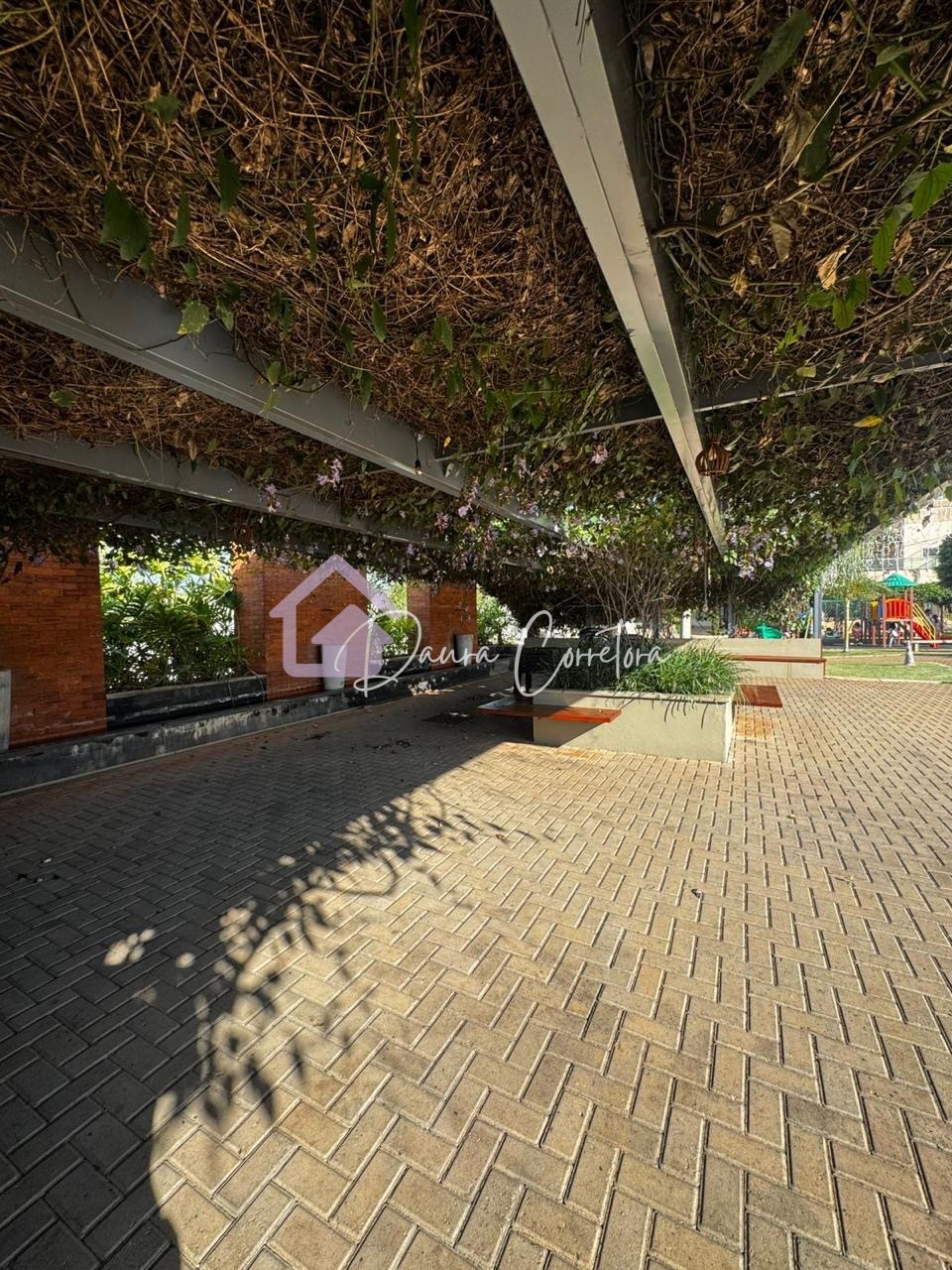 Terreno à venda Condomínio Portal do Lago 