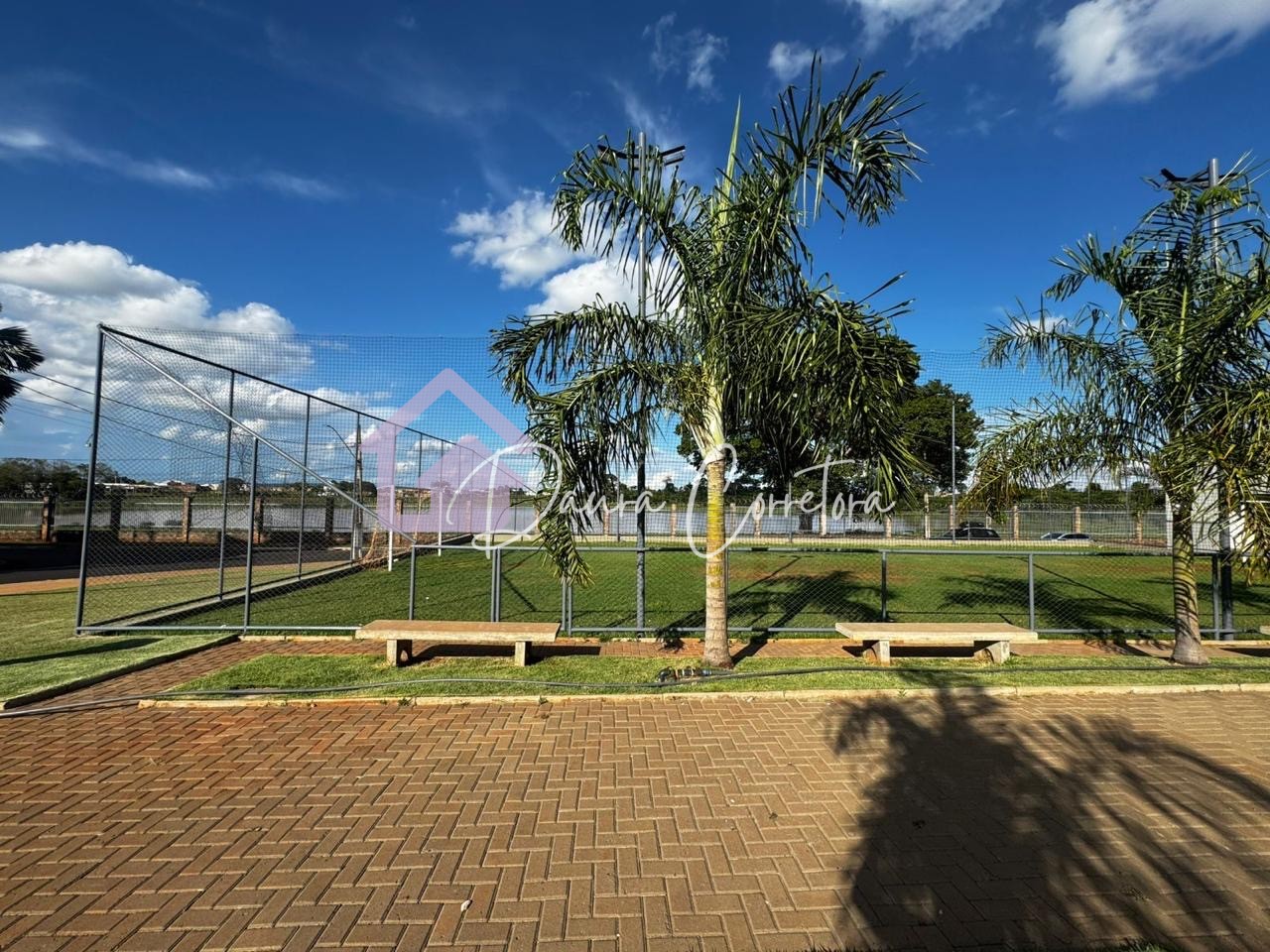 Terreno à venda Condomínio Portal do Lago 