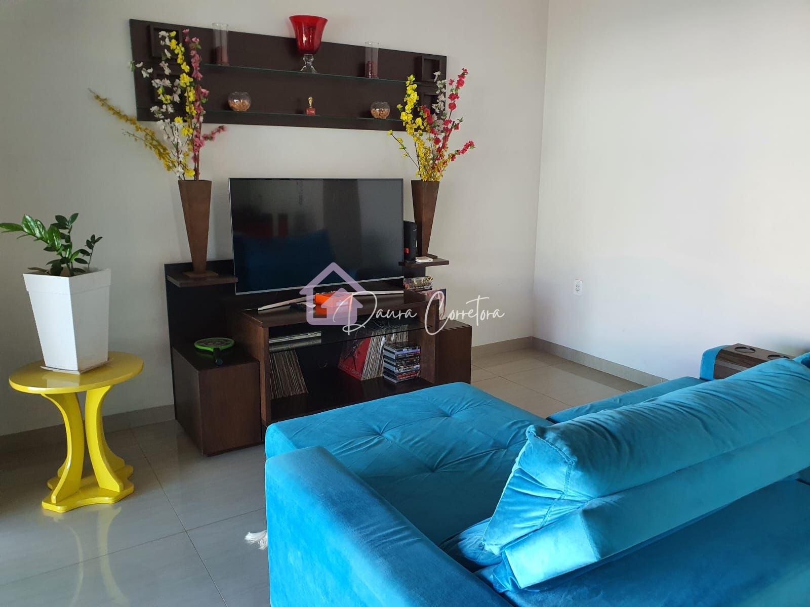 Casa a Venda com Piscina 