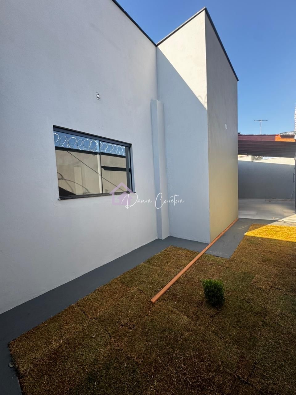 Casa à venda no bairro Guimarães 3 quartos 