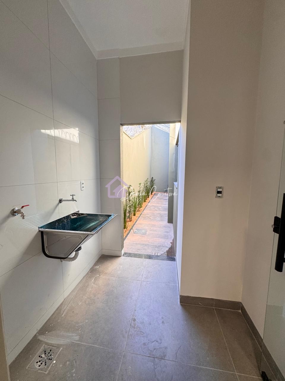 📍Vende-se Imóvel Novo, localizado no Bairro Cidade Jardim