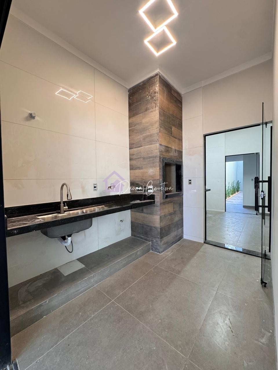 📍Vende-se Imóvel Novo, localizado no Bairro Cidade Jardim