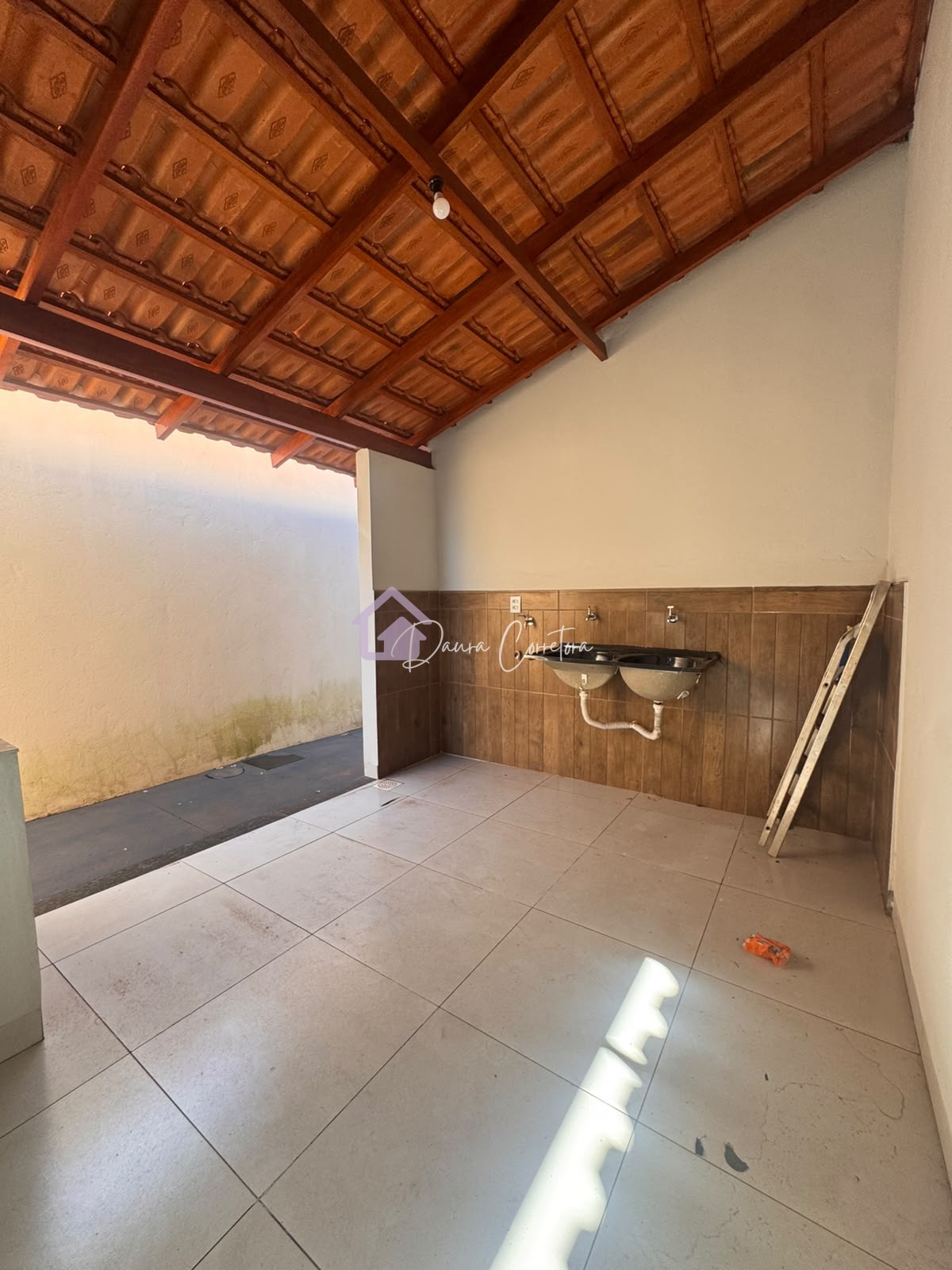 📍 Imóvel Novo com piscina à venda, localizado no bairro Cidade Jardim, em Ituiutaba - MG!