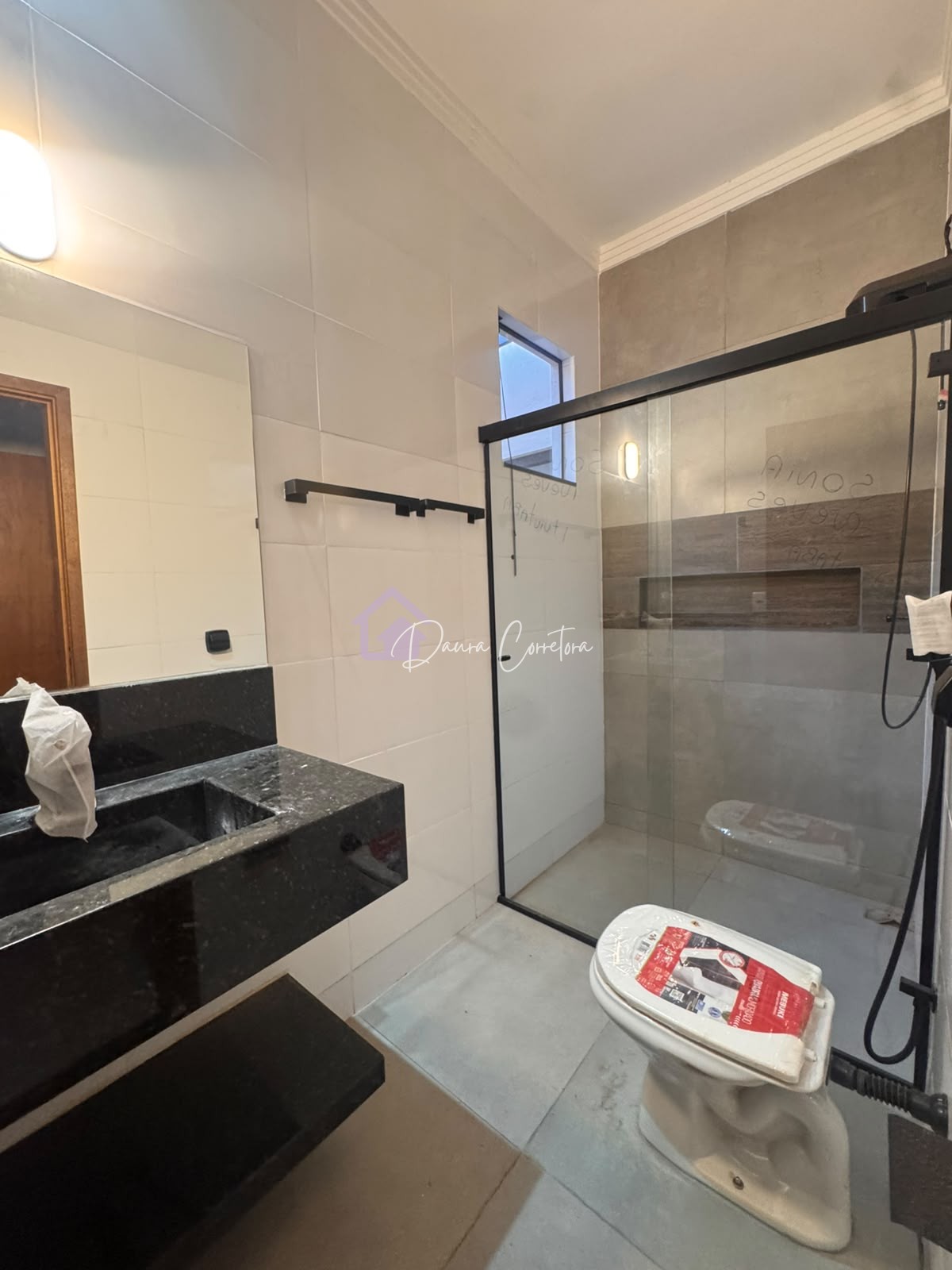 📍 Imóvel Novo com piscina à venda, localizado no bairro Cidade Jardim, em Ituiutaba - MG!