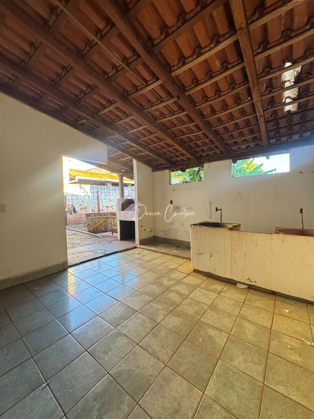 📍 Imóvel Usado à venda, localizado no Bairro Lagoa Azul l, em Ituiutaba - MG! (Próximo ao Frutos da Terra)